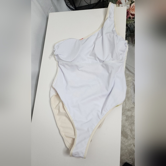 ‼️NEW‼️One-Piece Swimsuit & Cover Up Set 🔥 Trend Of This Summer 🔥 - Picture 9 of 15